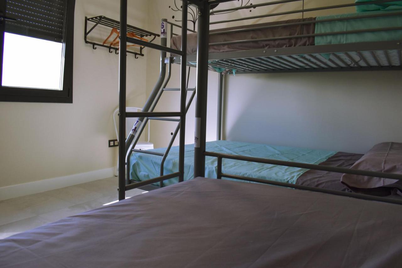 Albergue Hosting Duero Pesquera de Duero Ngoại thất bức ảnh