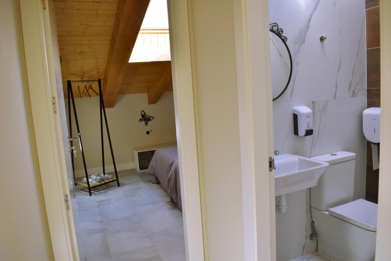 Albergue Hosting Duero Pesquera de Duero Ngoại thất bức ảnh